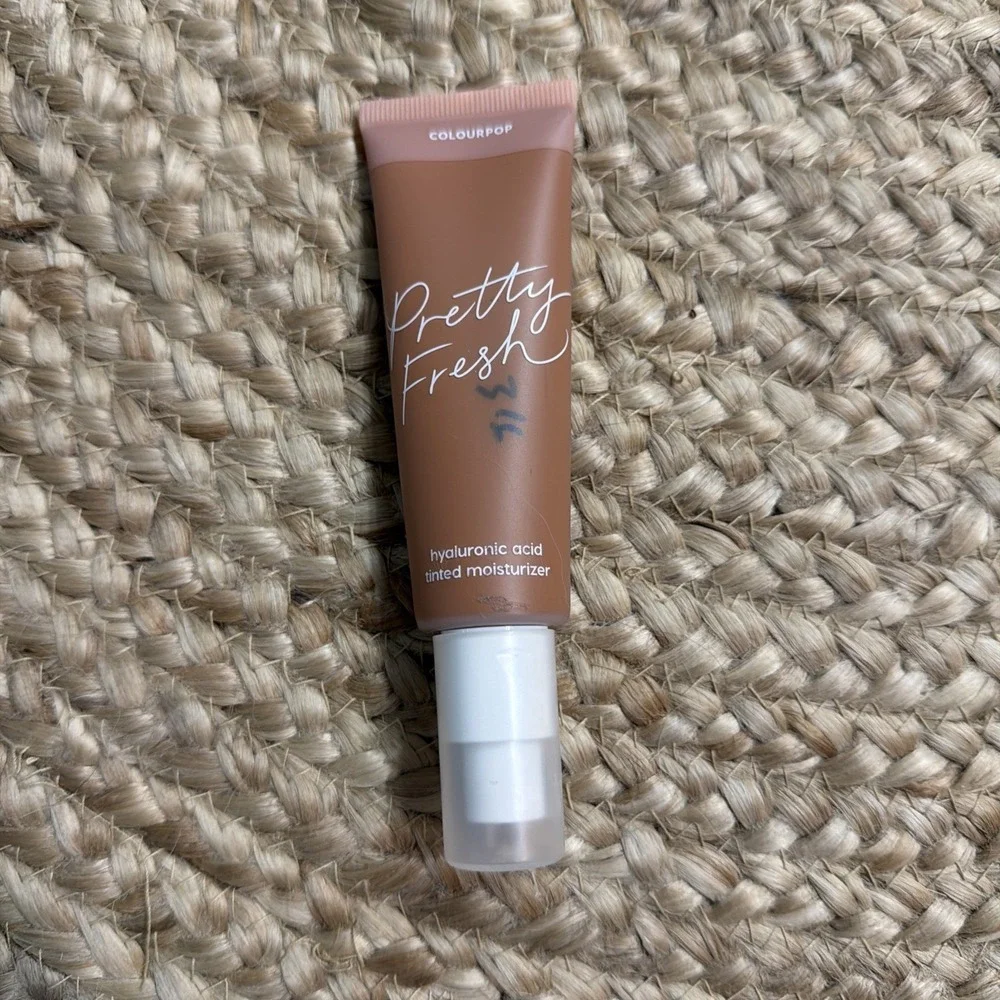 COLOURPOP - Dark 20N - Pretty Fresh Hyaluronic Acid Tinted Moisturizer - New